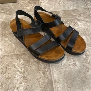 Women’s Naot Sandals